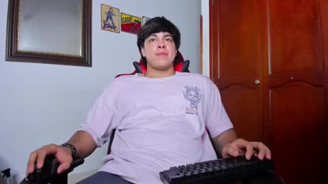 Snapshot of cuteznowyy chatting on 7, 1, 2025 Ask me online show from 7, 1, 2025