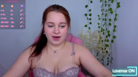 Snapshot of cutie__cutiee_ chatting on 24, 3, 2026 Nika online show from 24, 3, 2026