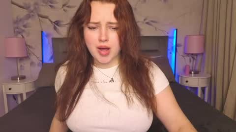 Snapshot of cutie__cutiee_ chatting on 27, 4, 2026 Nika online show from 27, 4, 2026