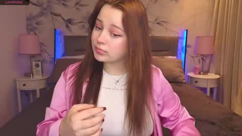 Snapshot of cutie__cutiee_ chatting on 28, 4, 2026 Nika online show from 28, 4, 2026