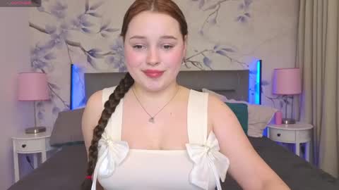 Snapshot of cutie__cutiee_ chatting on 5, 5, 2026 Nika online show from 5, 5, 2026