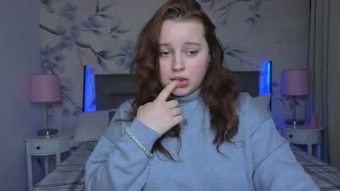 Snapshot of cutie__cutiee_ chatting on 15, 5, 2026 Nika online show from 15, 5, 2026