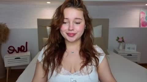 Snapshot of cutie__cutiee_ chatting on 16, 6, 2026 Nika online show from 16, 6, 2026