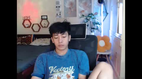 Neil Taylor online show from 18, 12, 2025