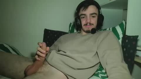 cutie garlix online show from 29, 3, 2026