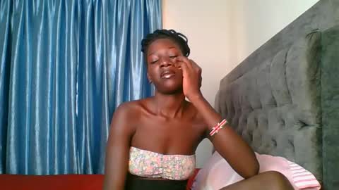 Snapshot of cutie_liqy chatting on 15, 12, 2025 Liqy online show from 15, 12, 2025