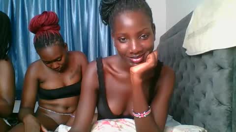 Snapshot of cutie_liqy chatting on 16, 12, 2025 Liqy online show from 16, 12, 2025