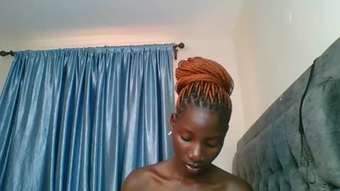 Snapshot of cutie_liqy chatting on 7, 1, 2026 Liqy online show from 7, 1, 2026