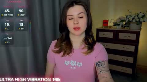 Snapshot of cutie_mili chatting on 19, 6, 2026 mili online show from 19, 6, 2026
