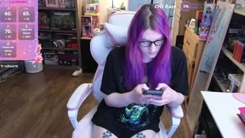 Snapshot of cutie_velvette chatting on 15, 4, 2026 Cutie Velvette online show from 15, 4, 2026