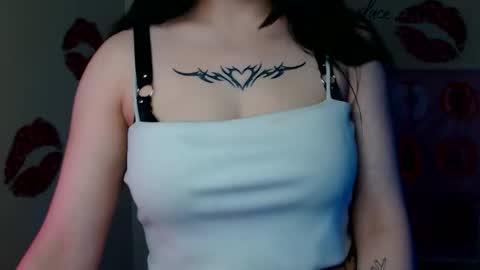 Snapshot of cutielady_ chatting on 15, 5, 2026 Emma online show from 15, 5, 2026
