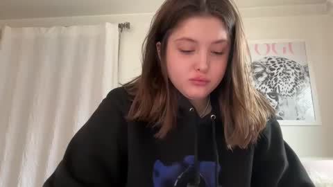 Snapshot of cutieoggg420 chatting on 20, 2, 2026 Cutieoggg420 online show from 20, 2, 2026