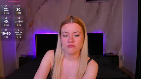 cutiepie69__ online show from 8, 3, 2025