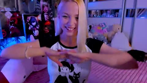 Nora online show from 22, 3, 2026