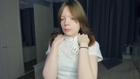 Snapshot of cuty_petite chatting on 22, 3, 2026 Anne online show from 22, 3, 2026