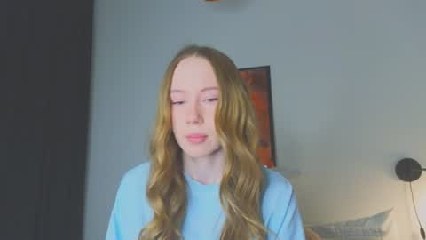 Snapshot of cuute_angell chatting on 18, 6, 2026 Virginia See you on Sunday online show from 18, 6, 2026