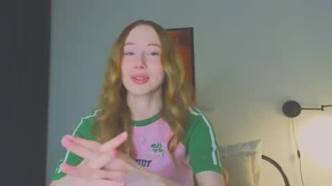 Snapshot of cuute_angell chatting on 26, 6, 2026 Virginia See you on Sunday online show from 26, 6, 2026