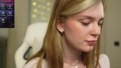 Snapshot of cyberheart_ chatting on 22, 1, 2025 EMILY online show from 22, 1, 2025