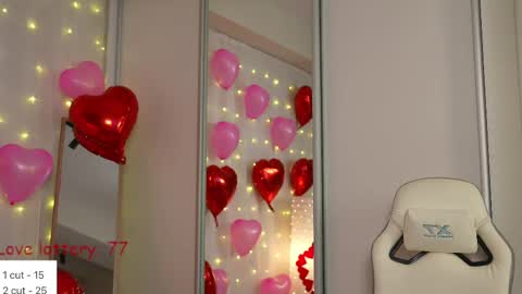 Snapshot of cyberheart_ chatting on 14, 2, 2025 EMILY online show from 14, 2, 2025