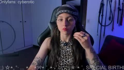 Snapshot of cyberotic_666 chatting on 1, 7, 2026 Sophia - Independent model online show from 1, 7, 2026