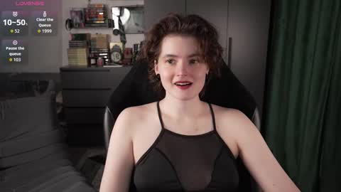 Helen Blossom online show from 5, 3, 2026