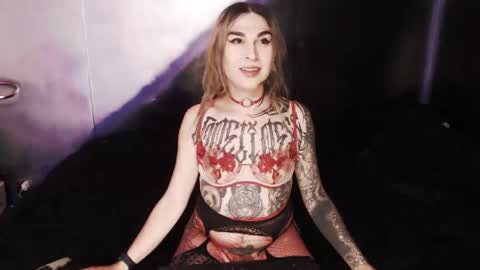 Nikki online show from 23, 1, 2025