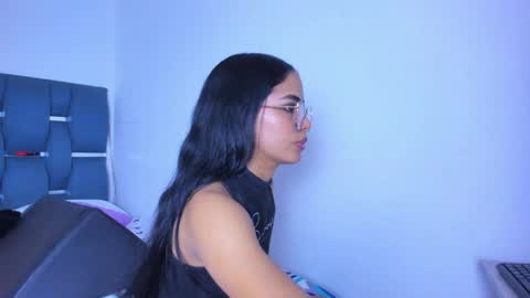 cyndycranforsquirt online show from 2, 5, 2026