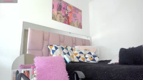 cynthiaa33 online show from 3, 3, 2026