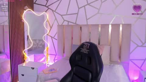 cyrus_tay online show from 1, 4, 2026