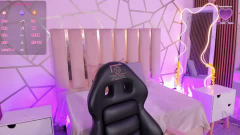 cyrus_tay online show from 20, 4, 2026