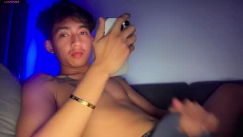   online show from 2, 1, 2025