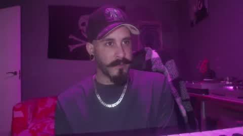 Snapshot of dabirdfree chatting on 27, 4, 2026 Destroyer online show from 27, 4, 2026