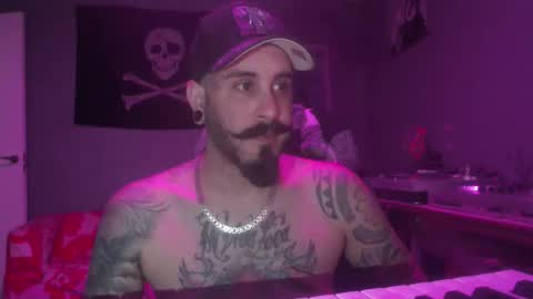 Snapshot of dabirdfree chatting on 30, 4, 2026 Destroyer online show from 30, 4, 2026