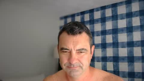 dadbodkris online show from 19, 6, 2026