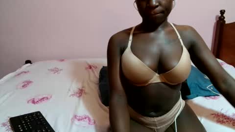 Snapshot of daddies_love02 chatting on 11, 5, 2026 mish online show from 11, 5, 2026