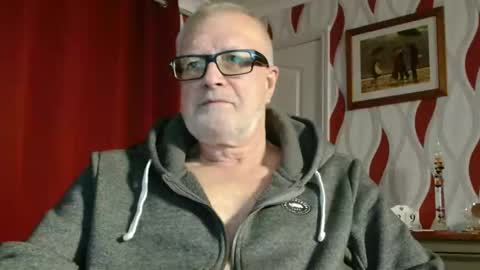 Brian ... online show from 29, 10, 2025