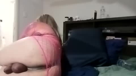 Snapshot of daddy69sx77 chatting on 26, 5, 2026 Kasey Xdresser online show from 26, 5, 2026