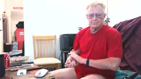 Snapshot of daddydave6400 chatting on 16, 5, 2026 daddydave6400 online show from 16, 5, 2026