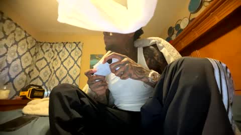 Snapshot of daddyjanimal chatting on 18, 4, 2026 sexy tatted king bbc online show from 18, 4, 2026