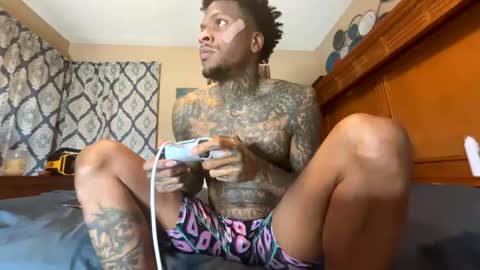 Snapshot of daddyjanimal chatting on 19, 4, 2026 sexy tatted king bbc online show from 19, 4, 2026