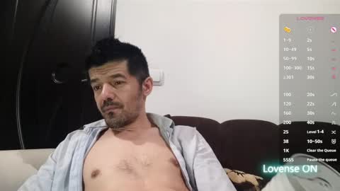 Snapshot of daddynextdoor86 chatting on 9, 5, 2026 daddynextdoor86 online show from 9, 5, 2026