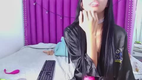 Snapshot of daddys_little_princesss chatting on 4, 5, 2026 Antonella online show from 4, 5, 2026