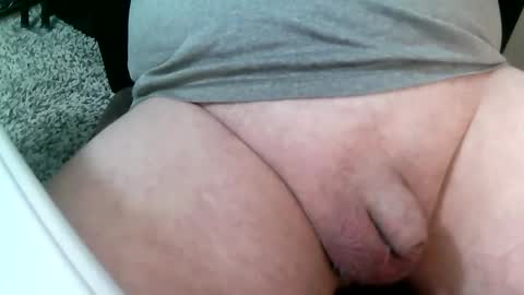 Snapshot of daddysmalls_55 chatting on 20, 12, 2024 daddysmalls online show from 20, 12, 2024