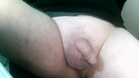 Snapshot of daddysmalls_55 chatting on 23, 12, 2024 daddysmalls online show from 23, 12, 2024