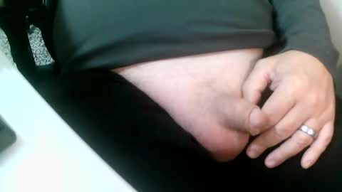 Snapshot of daddysmalls_55 chatting on 6, 1, 2025 daddysmalls online show from 6, 1, 2025