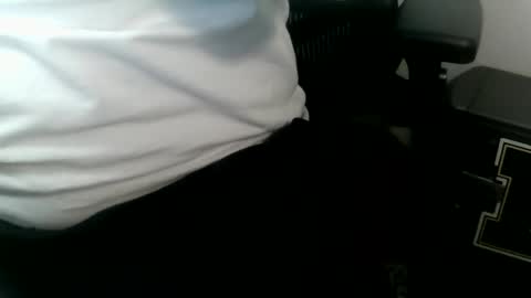 Snapshot of daddysmalls_55 chatting on 14, 1, 2025 daddysmalls online show from 14, 1, 2025