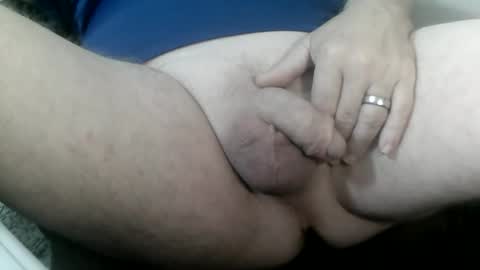 Snapshot of daddysmalls_55 chatting on 19, 1, 2025 daddysmalls online show from 19, 1, 2025