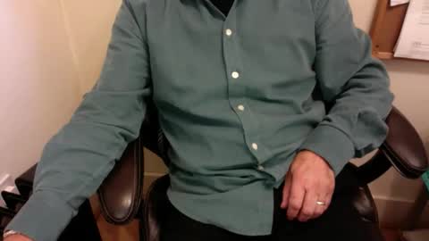 Snapshot of dadooronron69 chatting on 4, 10, 2025 dadooronron69 online show from 4, 10, 2025