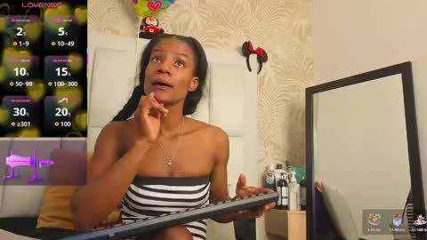 Snapshot of daffnelewis chatting on 16, 5, 2026 daffnelewis online show from 16, 5, 2026