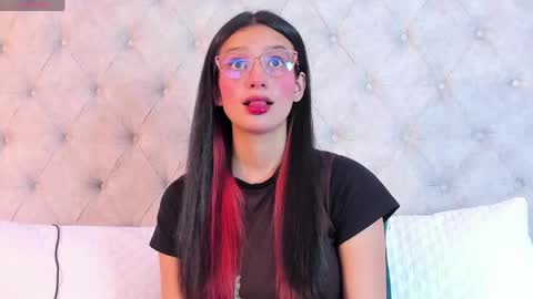 Snapshot of dafne_bss chatting on 3, 6, 2026 dafne_bss online show from 3, 6, 2026